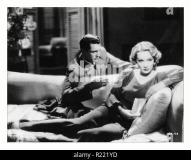 1932 Amerikanische pre-Code drama Film mit Marlene Dietrich, Herbert Marshall und Cary Grant. Es wurde produziert und von Josef von Sternberg von einem Drehbuch von Jules Furthman geleitet, und S. K. Lauren angepasst aus einer Geschichte von Furthman und von Sternberg. Die ursprüngliche Geschichte "Liebe" von Dietrich selbst geschrieben wurde. Die musikalische Partitur wurde von W. Franke Harling, John Leipold, Paul Marquardt und Oscar Potoker, mit Kinematographie von Bert Glennon. Quelle: Hollywood Foto Archiv/MediaPunch Stockfoto