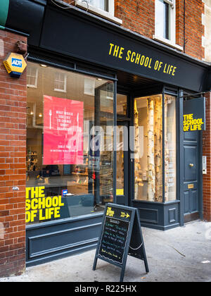 Die Schule des Lebens Bloomsbury London - unabhängigen Buchhandlung, Teil einer globalen Organisation, die sich der Entwicklung der emotionalen Intelligenz gewidmet Stockfoto