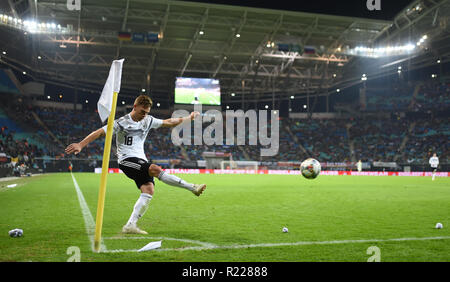 Leipzig, Deutschland. 15 Nov, 2018. Joshua Kimmich Deutschland GES/Fußball/Freundschaftsspiele: Deutschland - Russland, 15.11.2018 Fußball: Testspiel: Deutschland gegen Russland, Leipzig, 15. November 2018 | Verwendung der weltweiten Kredit: dpa/Alamy leben Nachrichten Stockfoto