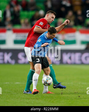 Budapest, Ungarn. 15. November 2018. (L - r) Adam Szalai von Ungarn kämpft für den ball mit Artur Pikk Estlands während der UEFA Nationen League Match zwischen Ungarn und Estland an Groupama Arena am 15. November 2018 in Budapest, Ungarn. Credit: Laszlo Szirtesi/Alamy leben Nachrichten Stockfoto