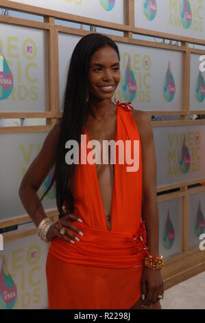 MIAMI - 28. August: Kim Porter kommt an der 2005 MTV Video Music Awards in der American Airlines Arena am 28. August 2005 in Miami, Florida Menschen; Kim Porter Stockfoto