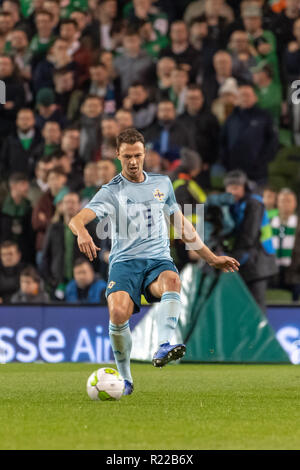 Dublin, Irland. 15 Nov, 2018. Jonny Evans in Aktion während der freundliche internationale zwischen Rep. von Irland und Nordirland im Aviva Stadium. Credit: Ben Ryan/SOPA Images/ZUMA Draht/Alamy leben Nachrichten Stockfoto