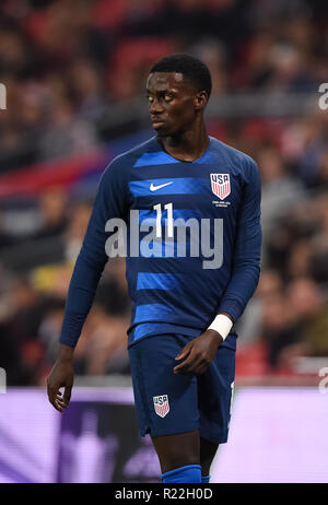 London. Vereinigtes Königreich. 15. November 2018. USA Mittelfeldspieler Tim Weah (11) während der internationalen Freundschaftsspiel zwischen England und USA im Wembley Stadion. Credit: MI Nachrichten & Sport/Alamy leben Nachrichten Stockfoto