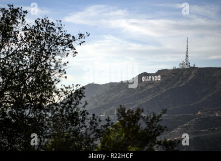 Los Angeles, USA. 05 Nov, 2018. Die "Hollywood"-Schriftzug in den Hollywood Hills in Los Angeles. Quelle: Britta Pedersen/dpa-Zentralbild/ZB/dpa/Alamy leben Nachrichten Stockfoto