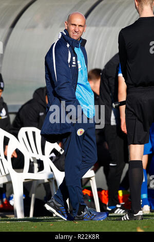 Braunschweig, Deutschland. 16 Nov, 2018. Fussball: Testspiel, Eintracht Braunschweig - 1.FC Magdeburg in der Eintracht Stadion. Braunschweigs Trainer Andre Schubert. Quelle: Joachim Sielski/dpa/Alamy leben Nachrichten Stockfoto