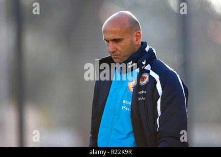 Braunschweig, Deutschland. 16 Nov, 2018. Fussball: Testspiel, Eintracht Braunschweig - 1.FC Magdeburg in der Eintracht Stadion. Braunschweigs Trainer Andre Schubert. Quelle: Joachim Sielski/dpa/Alamy leben Nachrichten Stockfoto