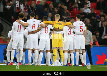 London, Großbritannien. 15. Nov 2018. England Spieler posieren für ein Foto des Teams vor der k/a. Internationaler Fußball-Freundschaftsspiel, England V USA im Wembley Stadion in London am Donnerstag, den 15. November 2018. Bitte beachten Sie die Bilder sind nur für den redaktionellen Gebrauch bestimmt. pic von Andrew Obstgarten/Andrew Orchard sport Fotografie/Alamy leben Nachrichten Stockfoto