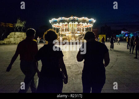 Albanien, Tirana, Nachtleben Stockfoto