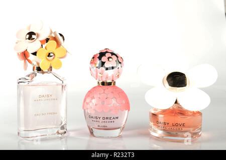Daisy Sammlung Marc Jacobs Daisy Liebe Daisy Traum Daisy Eau So frisch Stockfoto