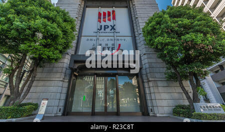 Tokio, Chuo Ward - 26. August 2018: Tokyo Stock Exchange Gebäude (shokentorihikijo). In Nihonbashi Kabutocho Bezirk entfernt. Stockfoto