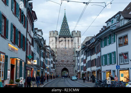 Spalen Tor in die Wände rund um den zentralen Teil der schweizerischen Stadt Basel, Stockfoto