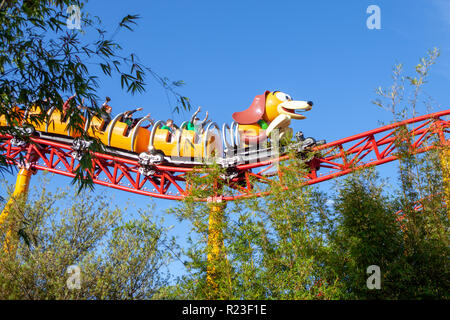 Slinky Dog Dash Achterbahn, Toy Story in Disney's Hollywood Studios Theme Park in Orlando, Florida Stockfoto