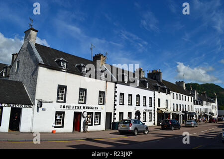 Loch Fyne Whiskys, Main Street, Inveraray, Argyll, Schottland, Großbritannien Stockfoto