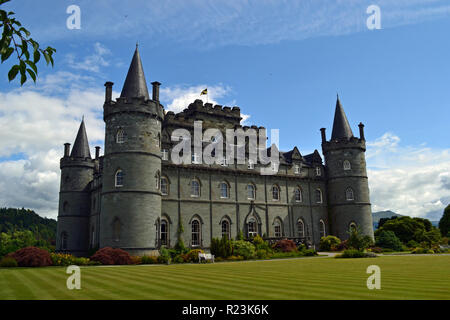 Inveraray Castle am Ufer des Loch Fyne, Inveraray, Schottland, Großbritannien Stockfoto