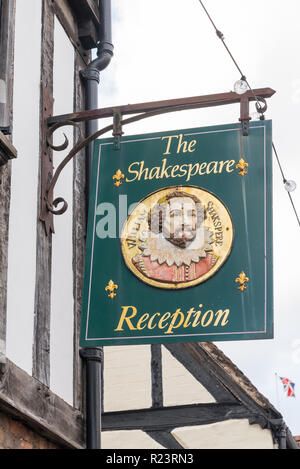 Das Shakespeare Hotel Schild in Stratford-upon-Avon, Warwickshire Stockfoto