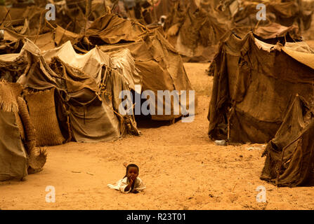 Sudan während der hungersnot Zeitraum Mai-Juni 1985. Dieses Bild in 2018 gescannt Stockfoto