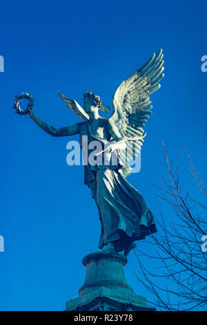 Engel Statue im Park von Schloss Charlottenburg Berlin Stockfoto