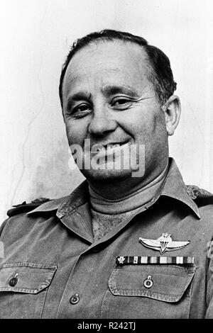 Yitzhak Hofi (1927-2014) Allgemein, Mitglied des Palmach, der Leiter des Israelischen Northern Command und der Direktor des Mossad. Stockfoto