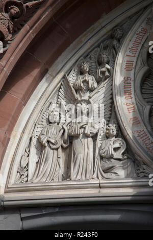 Fassade des Augustiner Kloster; der hl. Johannes der Täufer - John's Lane Kirche; Dublin; Irland Stockfoto