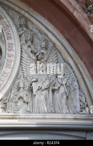 Fassade des Augustiner Kloster; der hl. Johannes der Täufer - John's Lane Kirche; Dublin; Irland Stockfoto