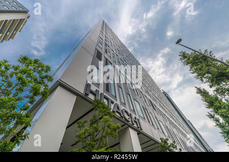 Tokio, Taito Station - August 2, 2018: Straße der Hitachi Institut für Management Development (HIMD). Hitachi Tokyo City Campus, Ueno Osten Abschleppen Stockfoto