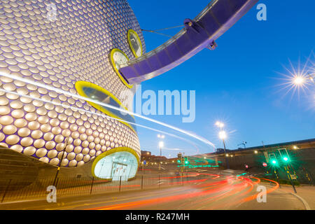 Selfridges Gebäude in der Dämmerung, Birmingham, England, Vereinigtes Königreich, Europa Stockfoto