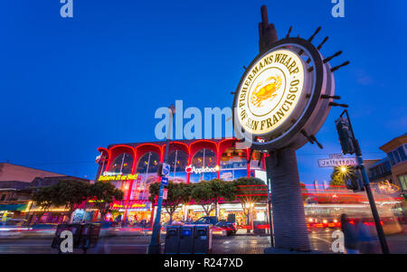 Ansicht der Fishermans Wharf Anmelden bei Dämmerung, San Francisco, Kalifornien, Vereinigte Staaten von Amerika, Nordamerika Stockfoto