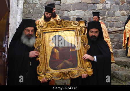 Das Kloster des Hl. Johannes des Theologen, UNESCO-Weltkulturerbe, Ostern in Patmos, Patmos, Dodekanes, Griechische Inseln, Griechenland, Europa Stockfoto