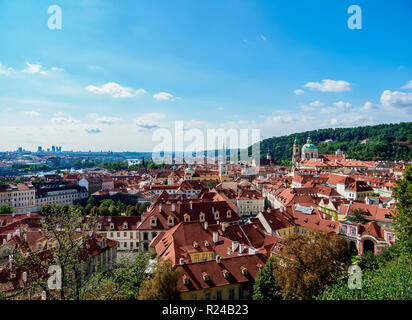 Mala Strana (Kleinseite), Erhöhte Ansicht, Weltkulturerbe der UNESCO, Prag, Böhmen, Tschechien, Europa Stockfoto