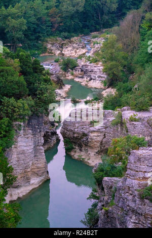 Marmitte dei Giganti Canyon auf dem Metauro Fluß, Fossombrone, Marken, Italien, Europa Stockfoto