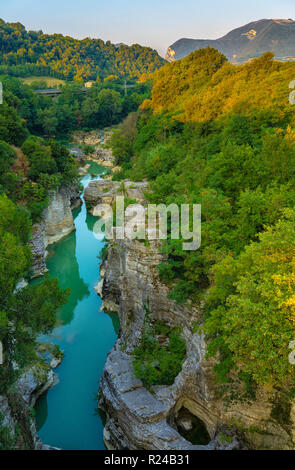 Marmitte dei Giganti Canyon auf dem Metauro Fluß, Fossombrone, Marken, Italien, Europa Stockfoto