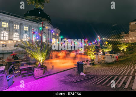 Tanz Veranstaltungsort an der Spree neben Bode-Museum auf der Museumsinsel, UNESCO-Weltkulturerbe, Mitte, Berlin, Deutschland, Europa Stockfoto