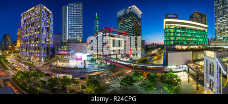 Xinyi Downtown District, dem Haupteinkaufs- und Finanzviertel von Taipei, Taiwan, Asien Stockfoto