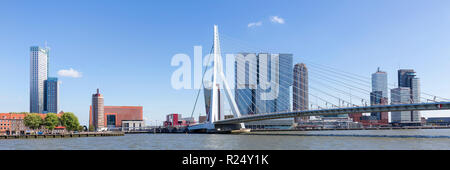 Erasmus Bridge und die Skyline von Kop van Zuid in Rotterdam, Niederlande Stockfoto