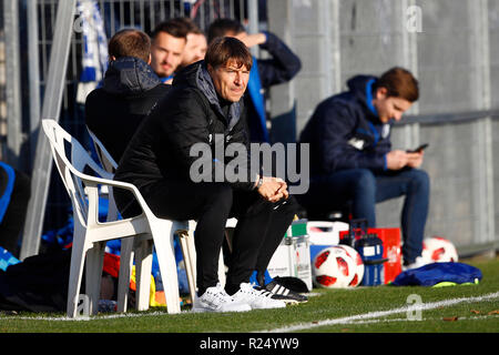 Braunschweig, Deutschland. 16 Nov, 2018. Fussball: Testspiel, Eintracht Braunschweig - 1.FC Magdeburg in der Eintracht Stadion. Magdeburg Trainer Michael Oenning. Quelle: Joachim Sielski/dpa/Alamy leben Nachrichten Stockfoto