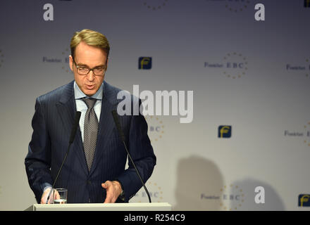 Frankfurt am Main, Deutschland. 16 Nov, 2018. Präsident der Deutschen Bundesbank (Bundesbank) Jens Weidmann auf der 28. European Banking Congress in Frankfurt am Main, Deutschland spricht, am 16. November, 2018. Credit: Lu Yang/Xinhua/Alamy leben Nachrichten Stockfoto