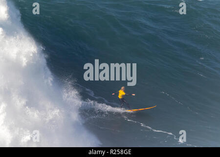 Natxo Gonzalez Surfen bei Nazaré Herausforderung der WSL Stockfoto