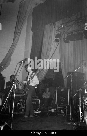 Aztec Camera Live bei James Byrom Hall Liverpool circa 1983. Stockfoto