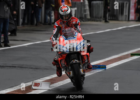 Valencia, Spanien. 16 Nov, 2018. Circuit de Valencia, Valencia, Spanien; MotoGP von Valencia, Freitag Freies Training; Jorge Lorenzo (Ducati Team) Start von pit Credit: Gaetano Piazzolla/Pacific Press/Alamy leben Nachrichten Stockfoto