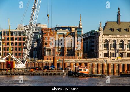 Blackfriars Bridge Vorland (London) Bau des Tunnels auf der Victoria Embankment auf der Themse Stockfoto