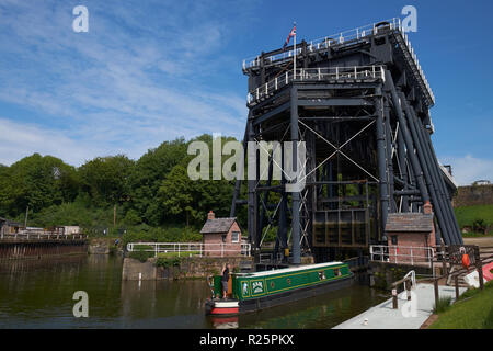 Ein 15-04 Eingabe der Anderton Boat Lift, Anderton, Northwich, Cheshire, UK. Stockfoto