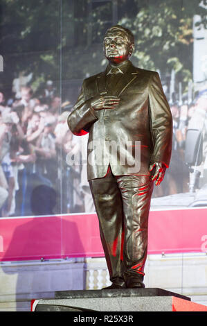 Denkmal für Präsident Lech Kaczynski auf Joseph Pilsudski Platz in Warschau, Polen. 10. November 2018 © wojciech Strozyk/Alamy Stock Foto Stockfoto