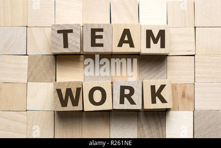 Teamwork Wort aus Holz Würfel Blocks mit Buchstaben Buchstaben Stockfoto