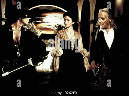 Original Film Titel: DIE MASKE DES ZORRO. Englischer Titel: DIE MASKE DES ZORRO. Jahr: 1998. Regie: Martin Campbell. Stars: Antonio Banderas; Anthony Hopkins; CATHERINE ZETA-JONES. Credit: AMBLIN ENTERTAINMENT/URDANK, SAM/Album Stockfoto