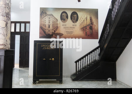 Havanna, Kuba - Januar 16, 2017: Altmodische Pille Kästchen in das Museum von Havanna Apotheke in Kuba. Stockfoto