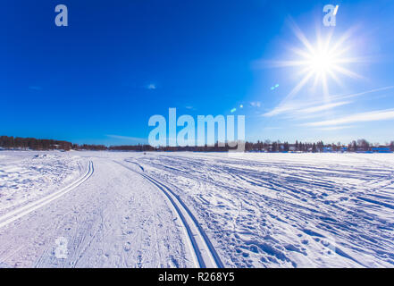 Blick auf die Skipisten von Sotkamo, Finnland Stockfoto