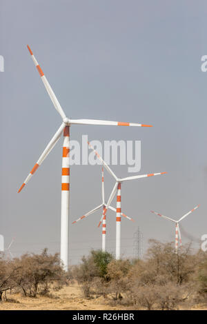 Windmühlen in Jaisalmer, Rajasthan, Indien Stockfoto