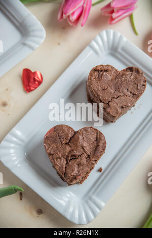 Herzförmige Chocolate Brownie Stockfoto
