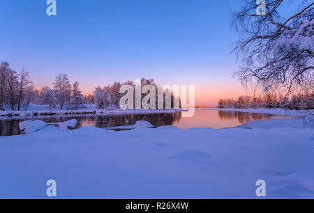 Snowy River Blick von Kuhmo - Finnland. Stockfoto