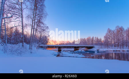 Snowy River Blick von Kuhmo - Finnland. Stockfoto